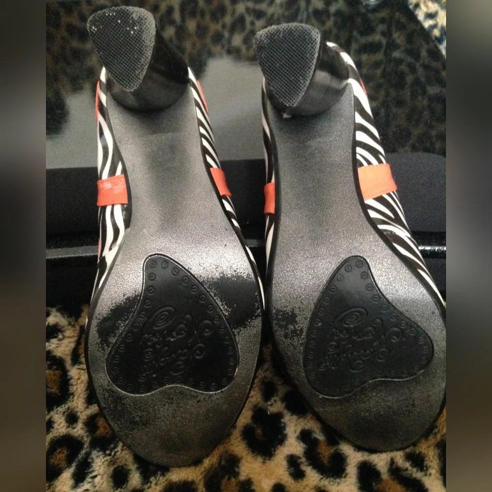 Naughty Monkey Zebra Heels with Bold Orange Trim - Picture 6 of 6